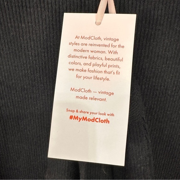 ModCloth  Black Acrylic Blend Sweater dress tie waist stretchy size large new - Picture 6 of 11